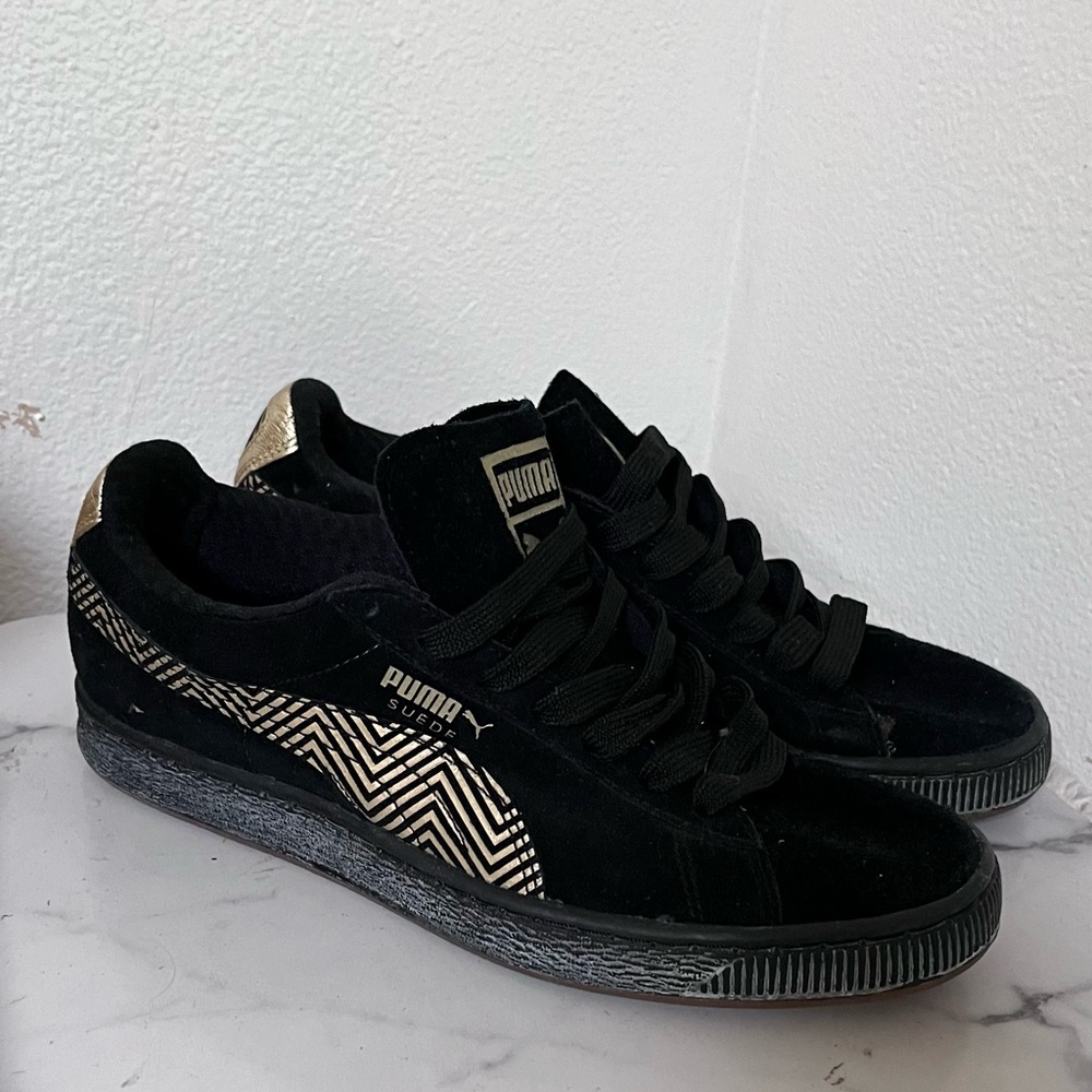 Puma Suede Sneakers Black Gold Size Metallic Lace Up Fashion Sneaker Shoes